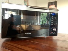 Samsung MC2BM6035CS/EG Mikrowelle mit Grill und Heißluft, mit Originalverpackung