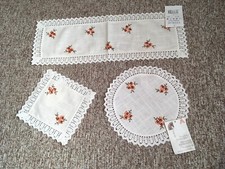 Deckchen Folklore Stickerei Leinen Optik mehrteilig