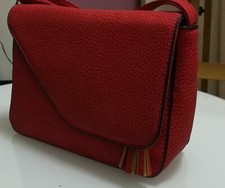 Rote, leicht formstabilisierte Vintage Schultertasche um 2000..ne ganz Schicke  