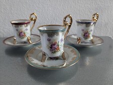 3x alte Mokkatassen auf drei