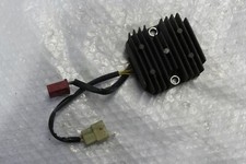 Gleichrichter Laderegler Regler Lichtmaschine Honda NX 650 Dominator RD02 #R7090