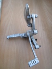 Triumph Speed Triple, T509,  Fussrastenanlage vorn rechts