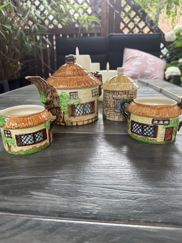 Vintage beswick ware cottage - vintage,