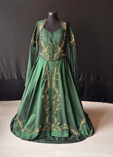 Traditional Vintage Green