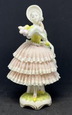 Porzellan Figur Mädchen Mit Blumenstrauß Martha Budich Dresden Germany