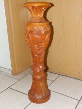 Vase aus Holz
