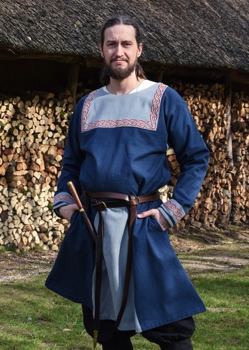 Wikingertunika mit stick - mit,