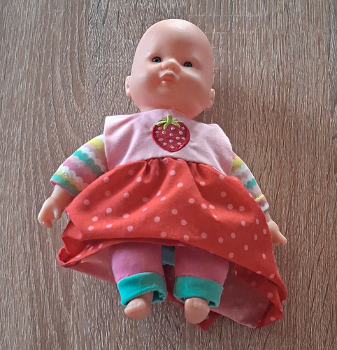 Babypuppe mit kleid - babypuppe,