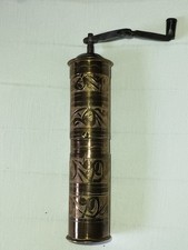 Alte Kaffeemühle Mokkamühle Messing ca. 23 cm hoch mit Klappkurbel