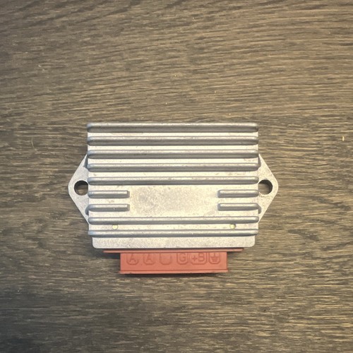 Spannungsregler 12v piaggio - spannungsregler,