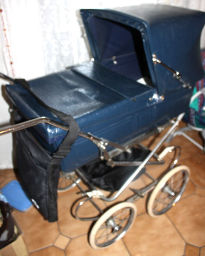 Kinderwagen aus den jahr - den,