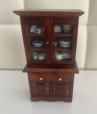 Puppenhaus Vitrine mit