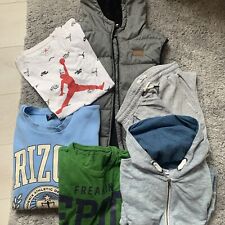 6 tlg.Kleiderpaket jungen Gr. 158/164/170 Jogging Weste Sweatshirt T-Shirts 