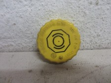 Verschluss Bremsflüssigkeitsbehälter Audi A4 B5 Limousine Bj.1997.4D0611351.