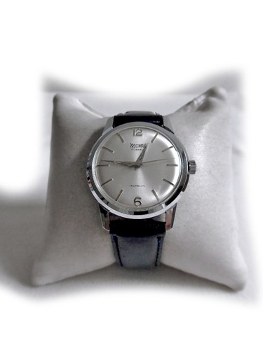 Elegante armbanduhr von - armbanduhr,