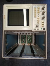 Tektronix 7623A Mainframe 7000