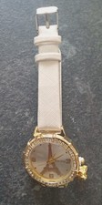 Damenarmbanduhr mit
