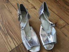 International Dance Shoes   RV United Kingdom Silber Gr. 3 Mit Absatz