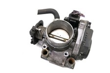 Audi A4 B5 Drosselklappe ADP