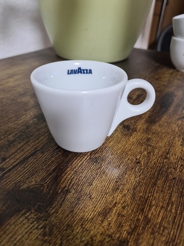Weiße lavazza espressotasse - weiße,