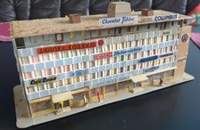 H0, 1/87, Kibri, Wohn-Geschäftsblock, mit Figuren usw, 60er Jahre, Gut!