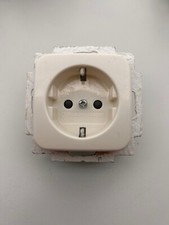 Busch Jaeger 20 EUCKS-214 Schuko Steckdose erh. Berührungs. Reflex SI Alpinweiß