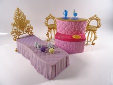 Vintage Möbel Ersatz für Barbiepuppe Modezauber Bett Theke Stühle Mattel (19067)