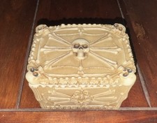 Totenkopf Schatulle, Gebeine, Gothic Schmuckkästchen, Deko, Box