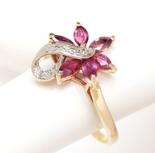 Aparter Damenring 10 Karat 417