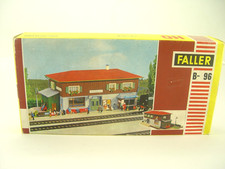 Bahnhof Holzhausen - Faller  HO Bausatz   1:87 -  B-96    #825   #E gebr.