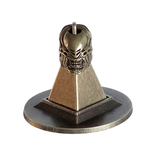 Alien xenomorph head pyramid - xenomorph,