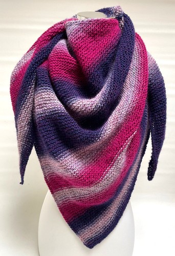 Handgestricktes tuch - handgestricktes,