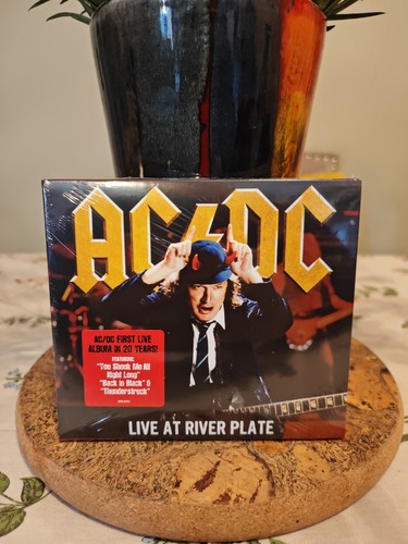 Live at river plate - live,