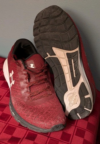 Under armour charged escape - under,
