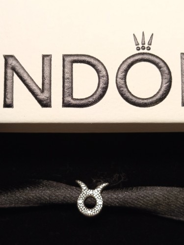 Original pandora charm - pandora,