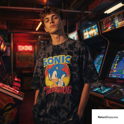 Covered sonic the hedgehog - sonic,