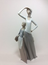 NAO by LLADRO Porzellan Figur