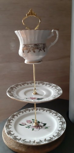 Etagere aus porzellan - aus,