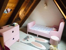 BUSUNGE Kinderbett + Kommode – Rosa – sehr gut erhalten (IKEA)