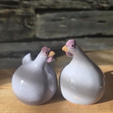 2 x Keramik Hühner Henne Huhn