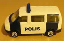 Siku 1350 VW T4 Polizei-Mannschaftwagen POLIISI Ausland Finnland in offener OVP