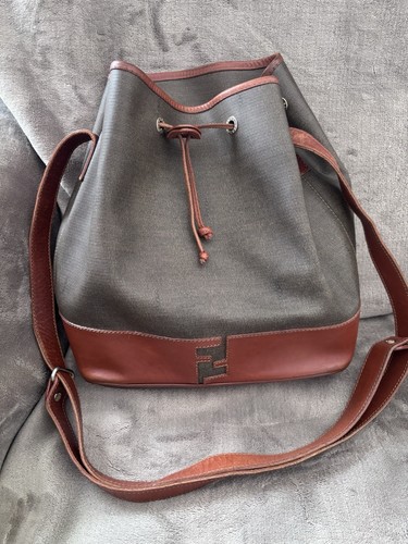 Fendi mon trésor bucket bag - bucket,