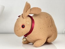 Uralter Hase Sitzend Filz