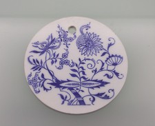 Sehr altes - - BRETTCHEN / FRÜHSTÜCKSBRETT - - ZWIEBELMUSTER - - RUND Ø 20 cm