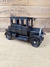 Dekoratives schwarzes Modell