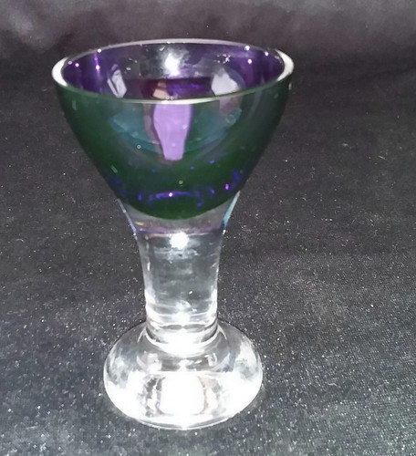Schönes antikes schnapsglas - schönes,