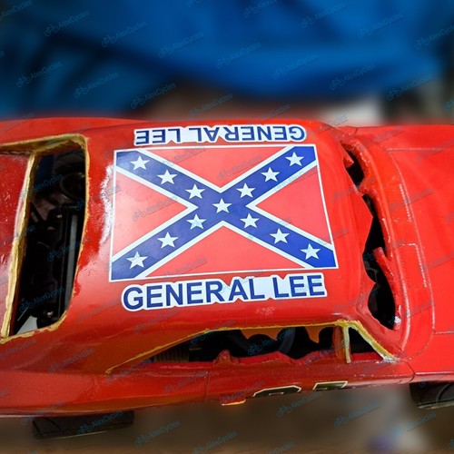 The dukes hazzard general - dukes,