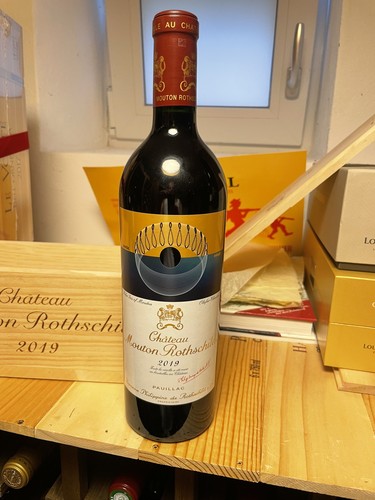 2019 chateau mouton rothschild - chateau,