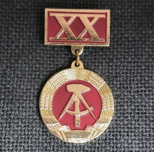 Abzeichen ddr jahre - 20,