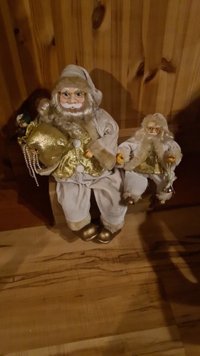 Weihnachtsmann sitzend - ,